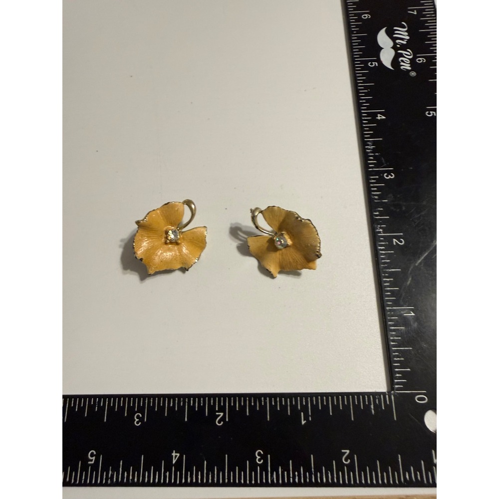Vintage Coro Yellow‎ Enamel Ginkgo Leaf Clip On Earrings Rhinestone Signed